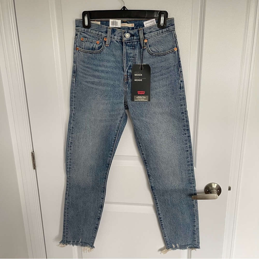 Levi’s Wedgie Jeans